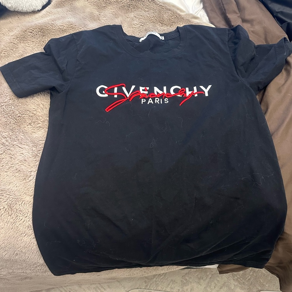 Givenchy tshirt